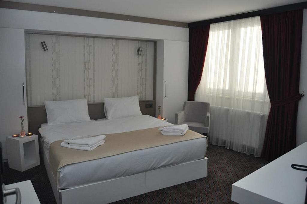 Royal Ramblas Hotel Izmit Exterior foto